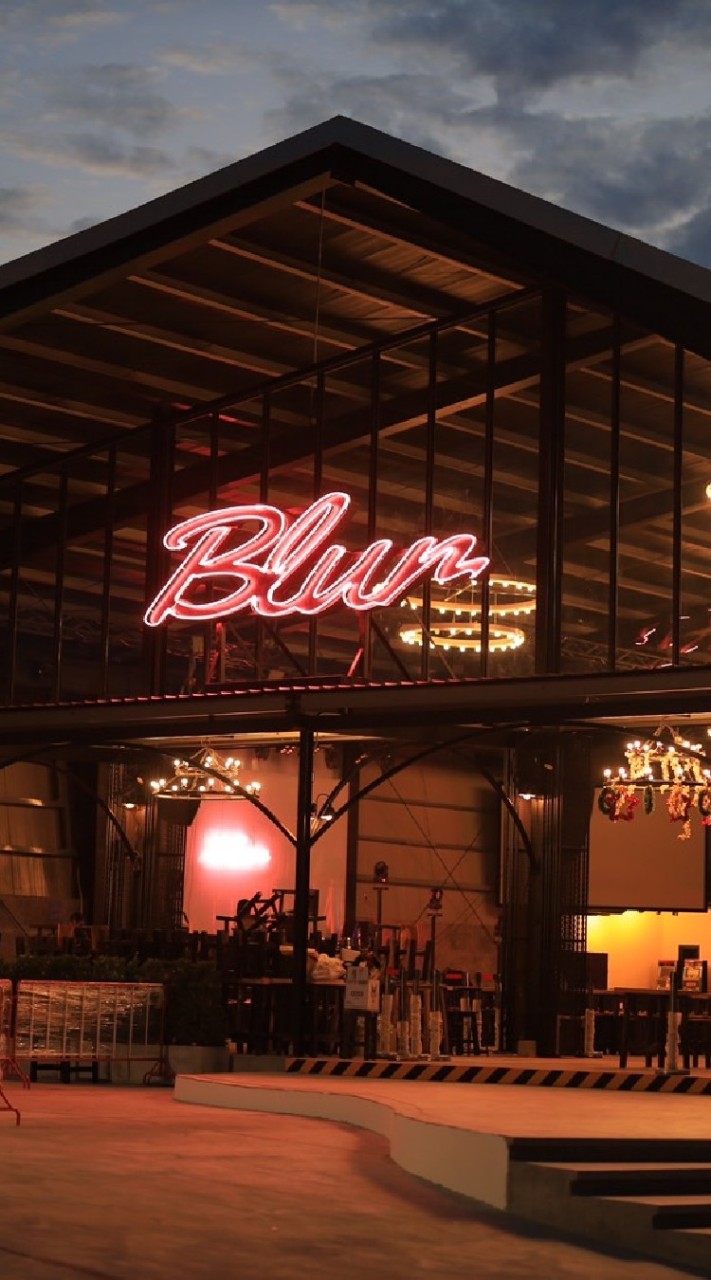 Blur : ร้านเหล้าเมาหัวทิ่ม