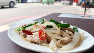 七海魚肚魚皮專賣店 東門路，老台南人推薦的在地早餐美食，魚湯、肉燥飯