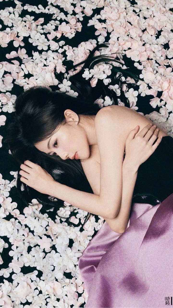 🌙白鹿❤️祝緒丹❤️K-pop ❤️露思❤️李一桐❤️王楚然❤️舒華❤️雨琦❤️虞書欣❤️田曦薇 趙麗𩓙～星霧夢境 ✨