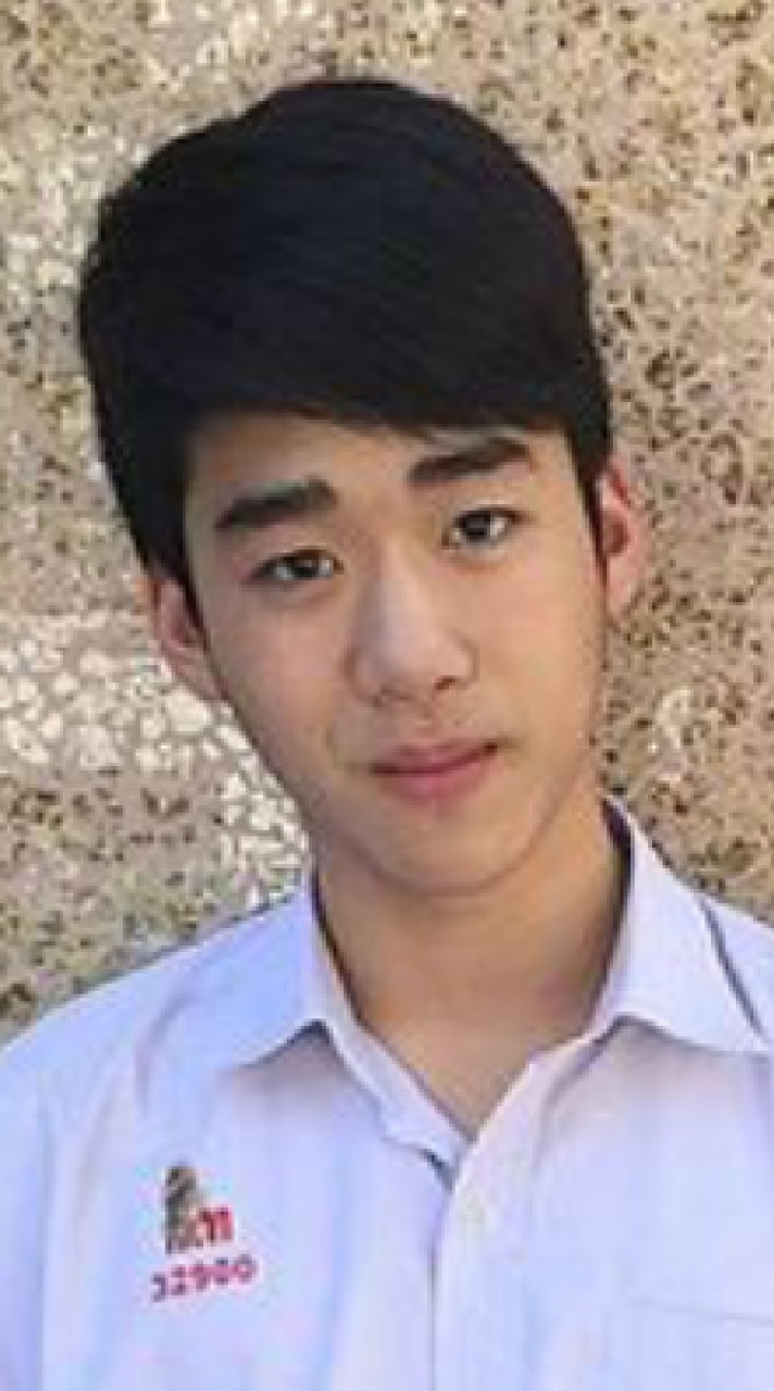 โรงเรียนชายล้วนที่หล่อที่สูด