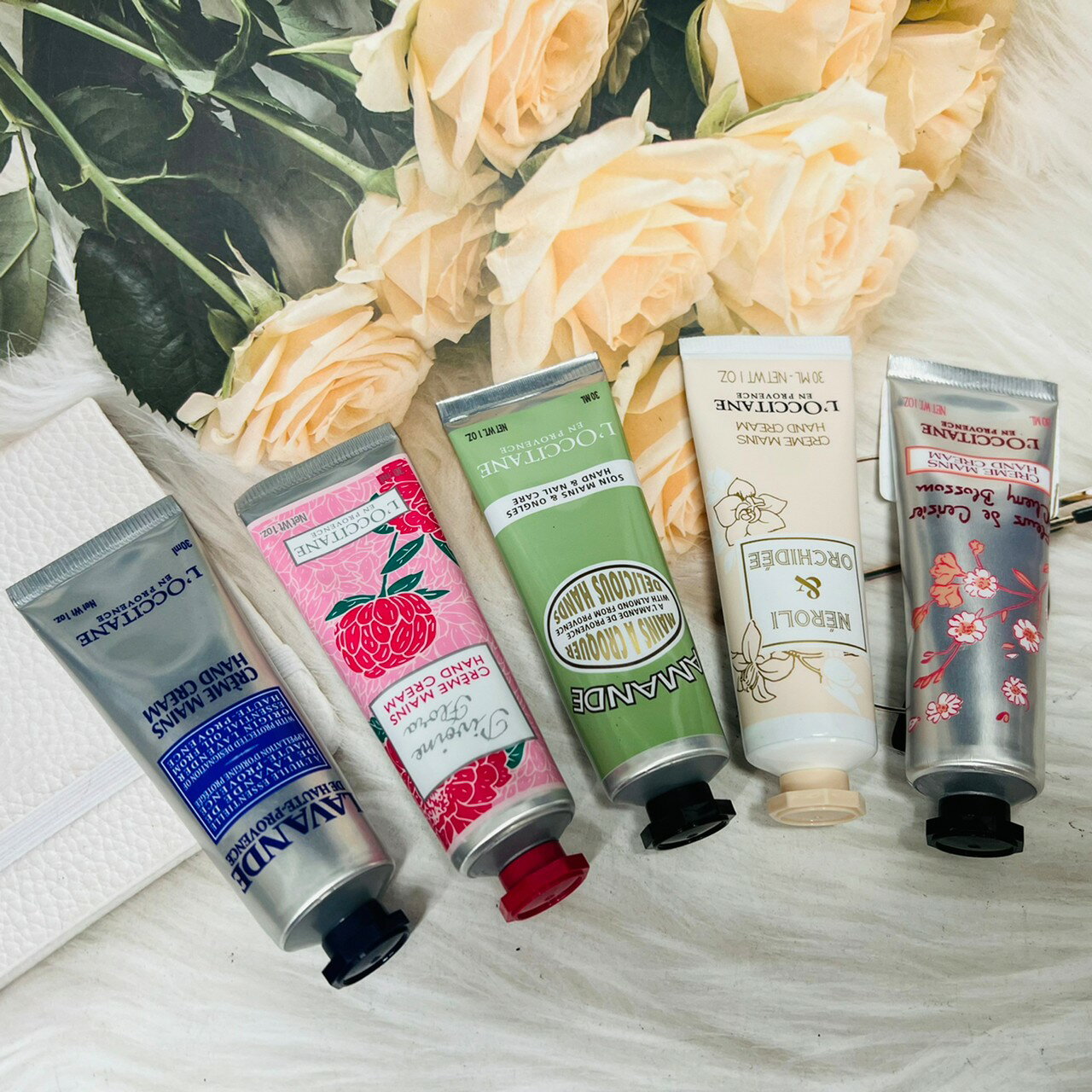 法國 L'OCCITANE 歐舒丹 手足保養系列 護手霜 護足霜 30ml～原野遊蹤 薰衣草 杏仁 橙花&蘭花 玫瑰 櫻花 果漾馬鞭草 乳油木 多種香味供選