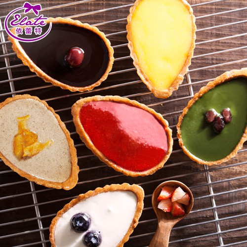 ●內容物/規格:綜合花瓣乳酪塔6入●保存期限: 冷凍14天●成分:檸檬乳酪塔─奶油乳酪(牛奶、乳脂、鹽、刺槐豆膠、關華豆膠、乳酸菌)、雞蛋、糖、檸檬原汁、無鹽奶油、低筋麵粉、水、玉米澱粉、吉利丁(明膠