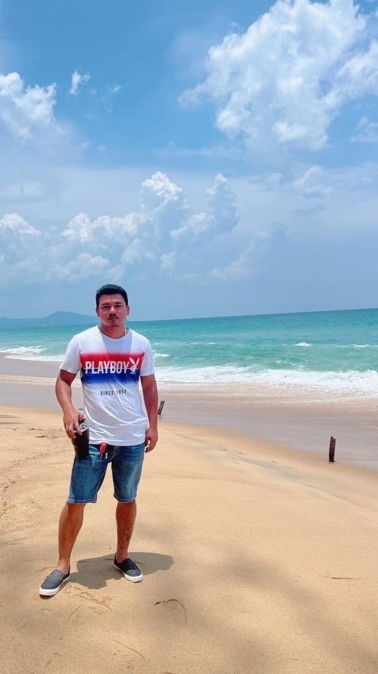 ร้านอิสระ จัดส่งสินค้าแพ็กโพหมูไก่