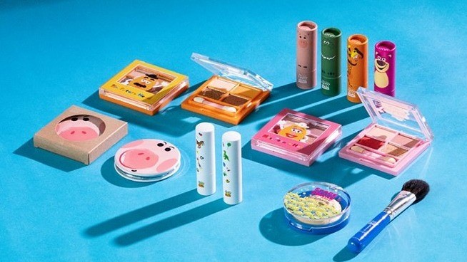 超級吸睛的話題聯名！FreshO2 X 玩具總動員聯名彩妝