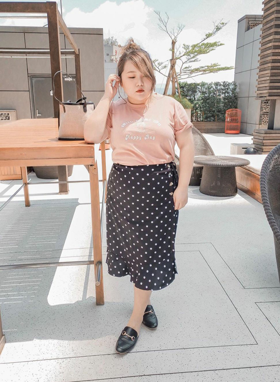 Hello I'm Gaga穿搭 棉花糖女孩穿搭穆勒鞋