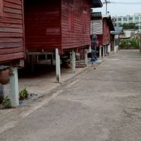 บ้าน ว่างถูกๆ ห้าแยกโคกมะตูม