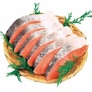 塩銀鮭切身・背(甘口)(養殖)