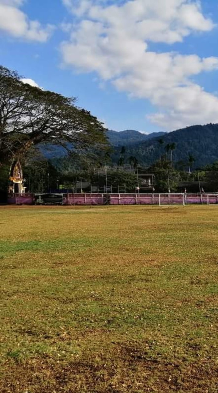 สนามโป่งแรด
