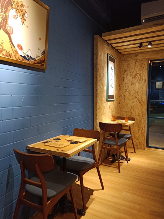 OPPO R15 / R15+ 開箱動手玩，AI 智慧拍照讓照片更容易變好看