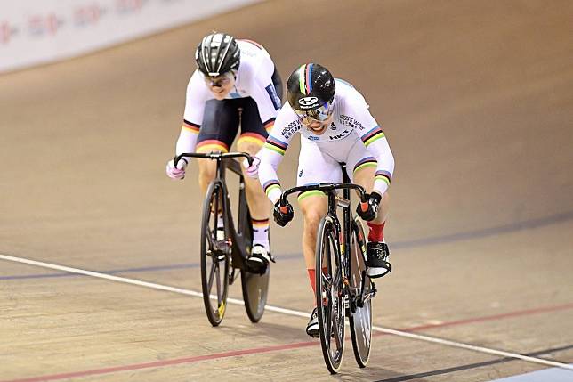 track cycling