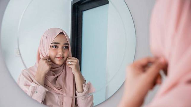Dirumahaja Bukan Berarti Lewatkan Beauty Routine Biar Tetap Cantik Saat Kembali Bekerja Fimela Line Today