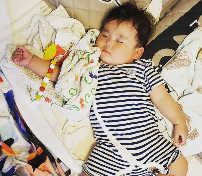 ちょ そんな場所で 笑 電池切れの子ども達が ひたすら愛しい