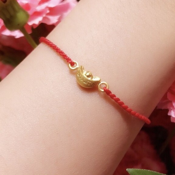 #迎鶴金品平安紅繩系列夏天必備 超吸睛 保值 穿金戴銀 【品名】黃金手鍊-平安紅繩元寶手鍊【材質】純金9999+純銀925後扣 防過敏防水不臭【金重】約 0.27錢【長度】紅繩15cm+純銀延長鏈2.