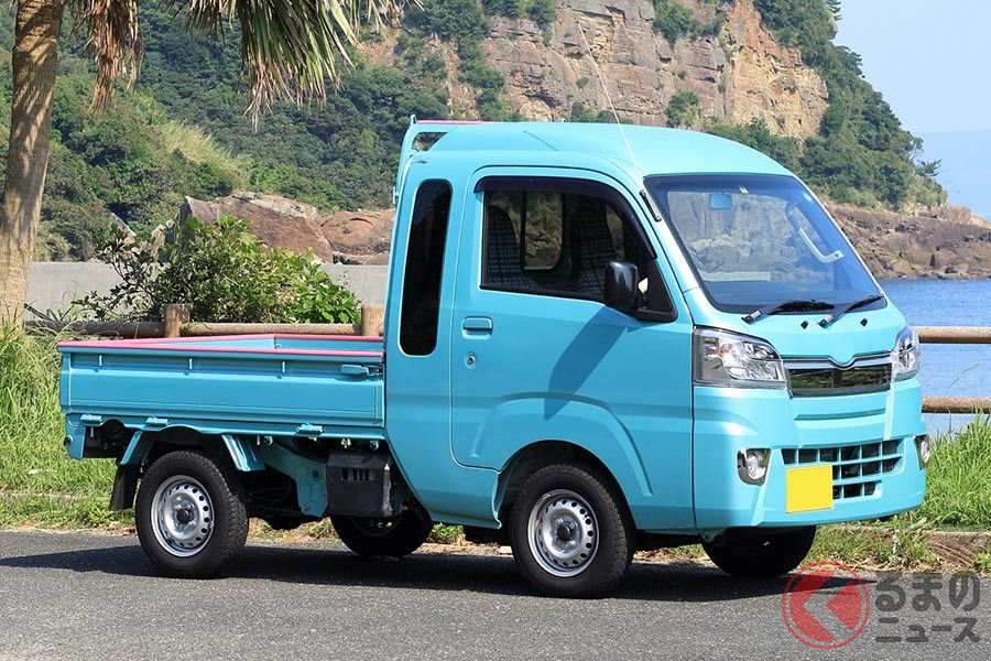 トラックの荷台に人を乗せると違反 自衛隊トラックがokな訳とは くるまのニュース