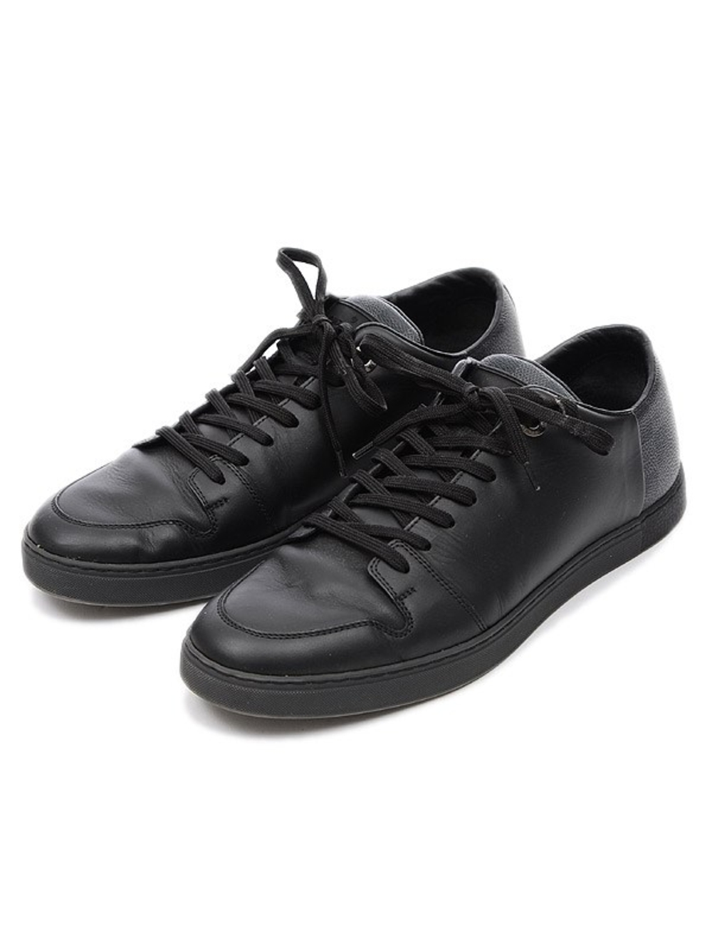 [產品信息] 品牌：LOUIS VUITTON Type：Line Up石墨低幫運動鞋男式＃6 編號：MS0136 編號：MS0136 性別：男 顏色：黑色 重量：790g [條件] 等級：薄荷 鞋底