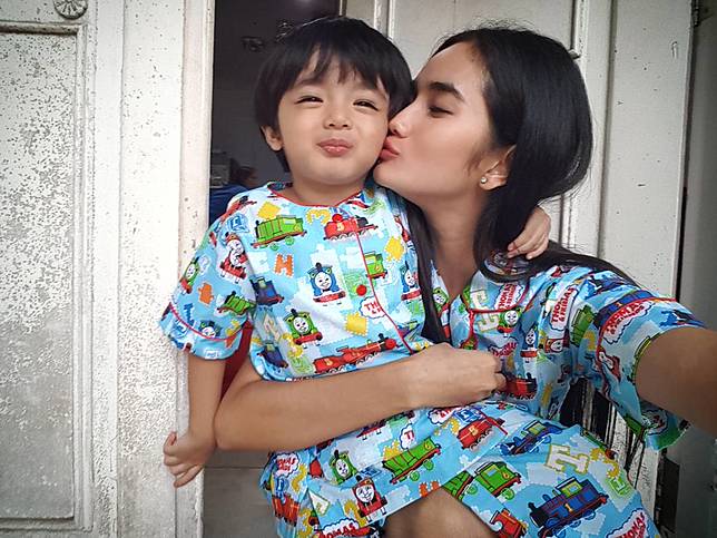 Masih Berusia 22 Tahun, Faby Marcelia "Dunia Terbalik" Ternyata Sudah Punya Anak