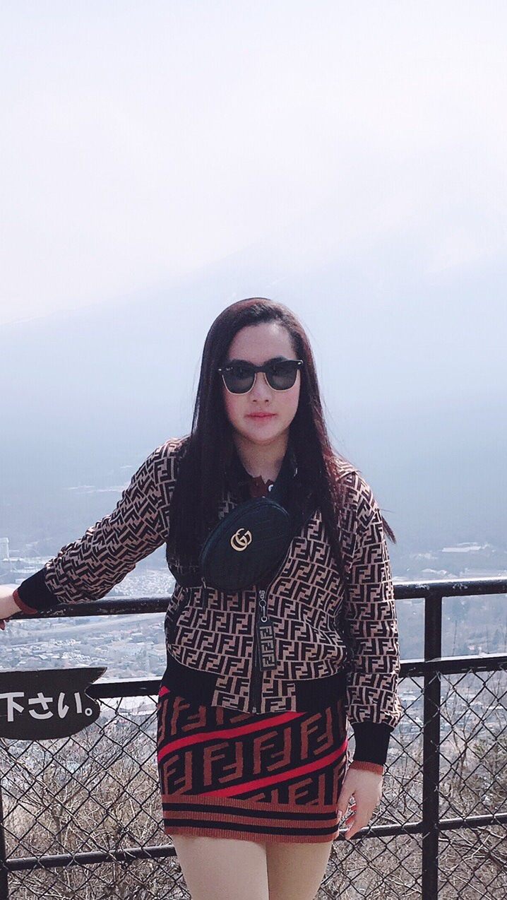 เสื้อผ้าแฟชั่น