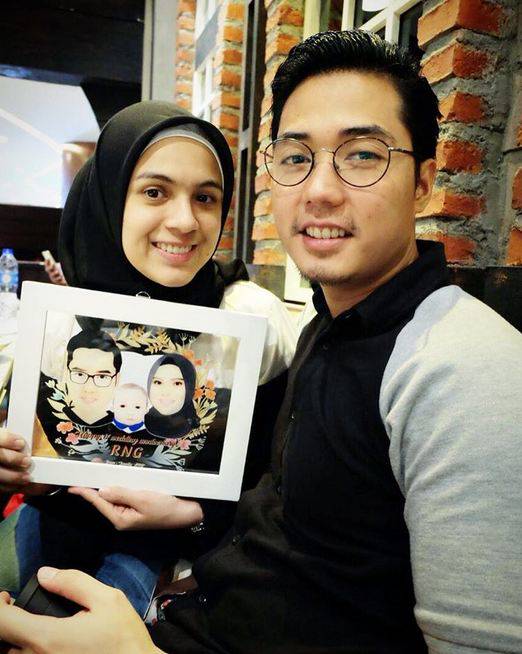 10 Foto transformasi Nycta Gina, dari Jenk Kelin hingga mama berhijab