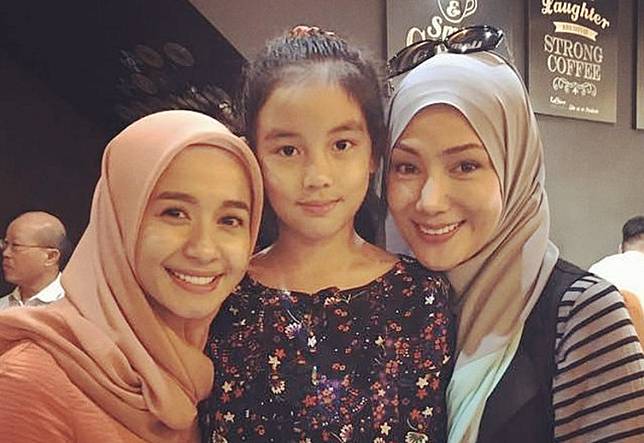 Manisnya Doa Erra Fazira di Hari Ulang Tahun Laudya Cynthia Bella