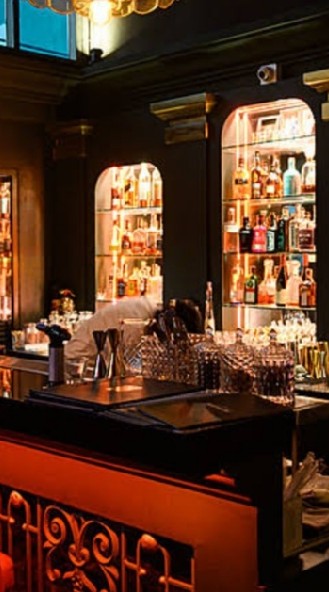 {Party club Identity​ v​ 🥃🍷}​