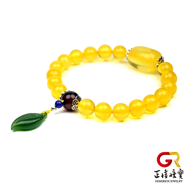 長時間沉積堆疊 琥珀配戴時間越長久將呈現更潤質地 琥珀為佛教七寶之一柔和均一色澤