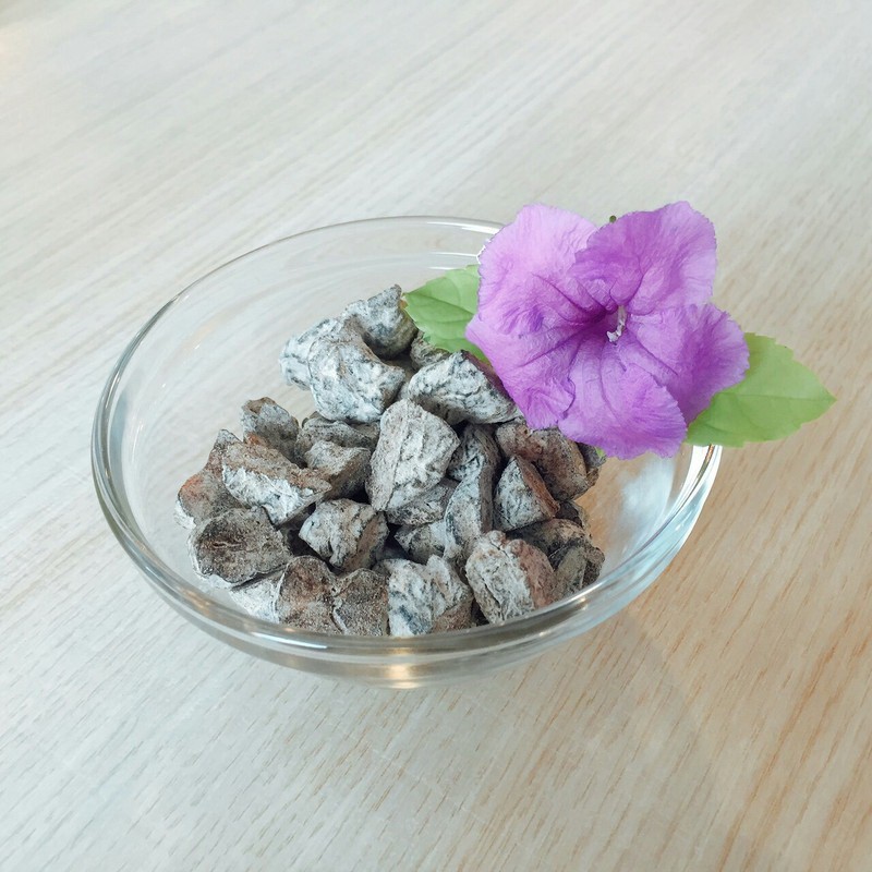 隱藏版台南美食~華記蜜餞~~追劇必備新鮮到貨成分：如照片標示規格：如照片標示產地：台灣保存期限：6個月#台南 #梅子 #蜜餞 #辦公室零食 #團購 #團購美食 #追劇 #韓劇