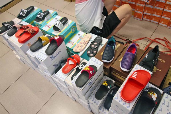 【挑戰最低價！夏季電器商品全面出清價！】FY富奕特賣會-全面３折起，冷氣、冰箱、電風扇、電視等多樣商品通通超低價，數量有限，還有買大送小及多樣好禮等你來挖寶～！