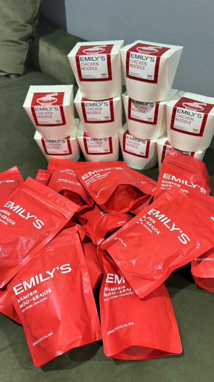 เส้นหมี่ไก่ฉีก Emily’s by fun