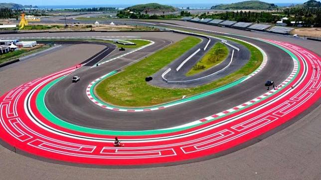 Pembalap World Superbike 2021 Komentari Aspal Sirkuit Mandalika