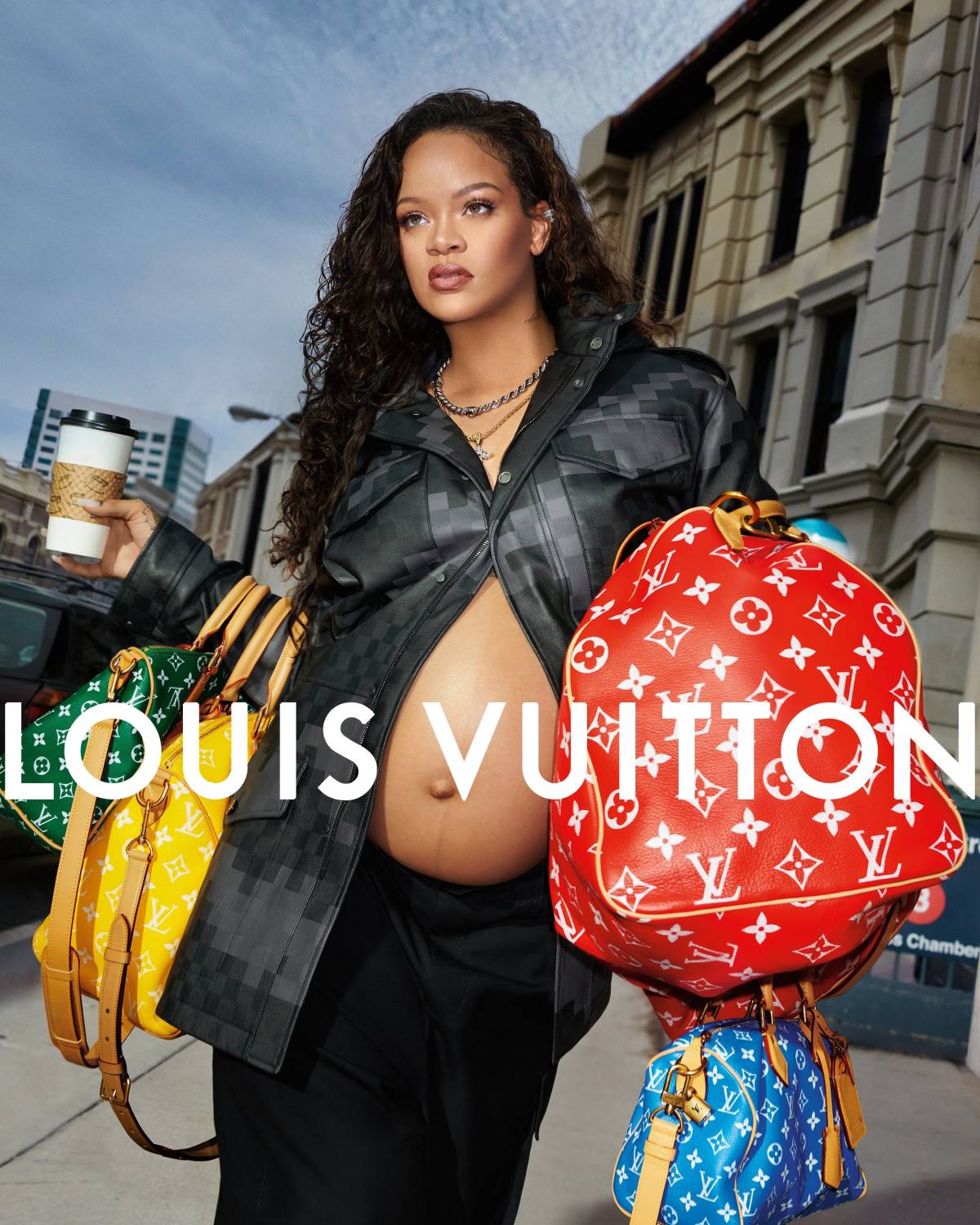 Eres fan de Louis Vuitton como Jennifer López y Rihanna? ¡Hoy celebran su  cumpleaños!