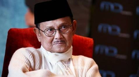 Ini Alasan Yang Membuat B J Habibie Menjadi Sosok Inspiratif Oleh Semua Kalangan Facetofeet Com Line Today