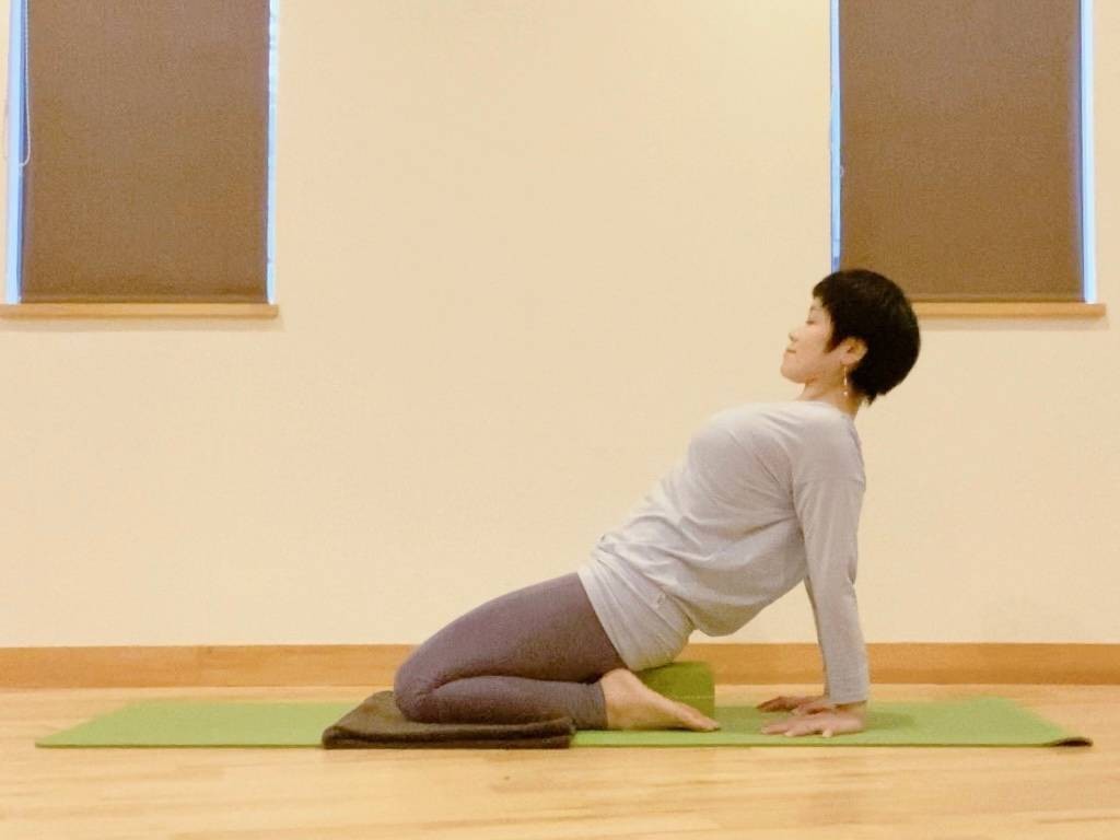 仕事合間のプチ休憩に 腕 背中まわりの深層筋をストレッチ