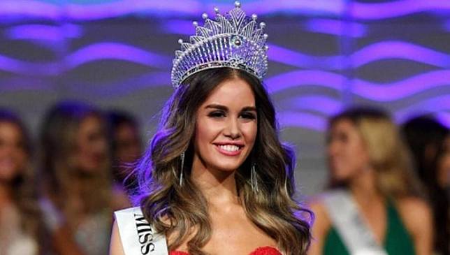 10 Potret Esma Voloder, Muslimah Cantik Jadi Miss World Australia 2017