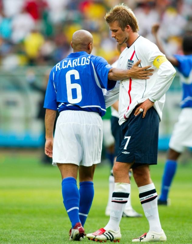 人気沸騰の日韓W杯モデル！イングランド代表、「2001ホーム」ユニフォーム（Qoly）