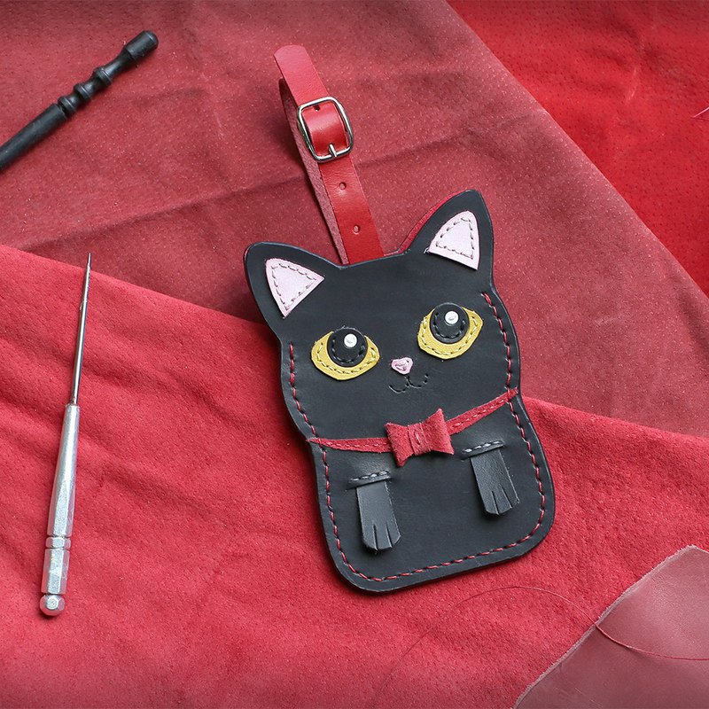 使用高質感皮革，造型證件卡套 連嗶嗶都很有品味