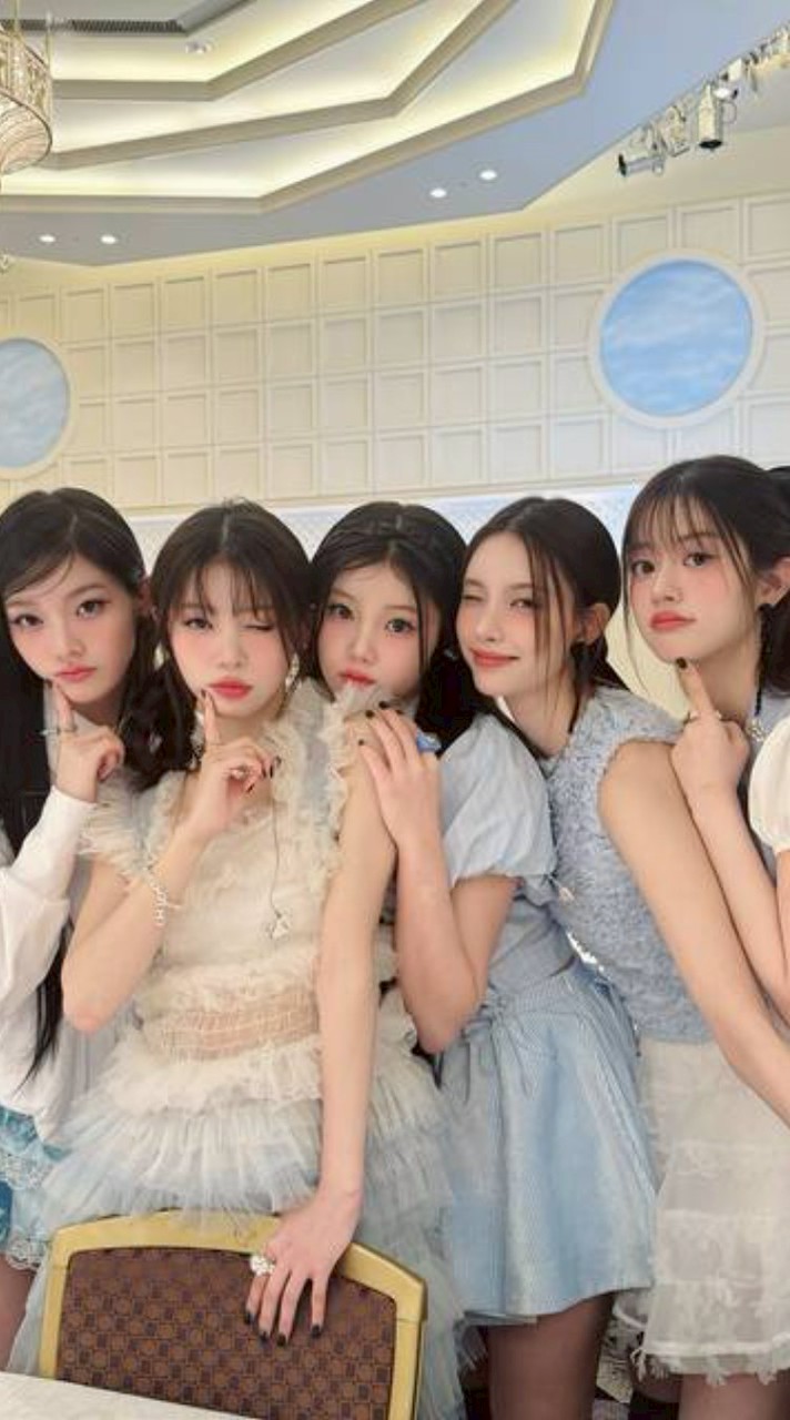 ILLIT部屋☁️🐣