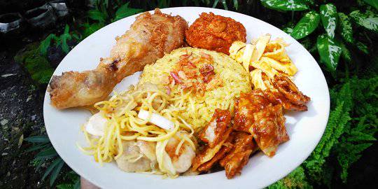 Resep Nasi Kuning Komplet Dengan Lauk Merdeka Com Line Today