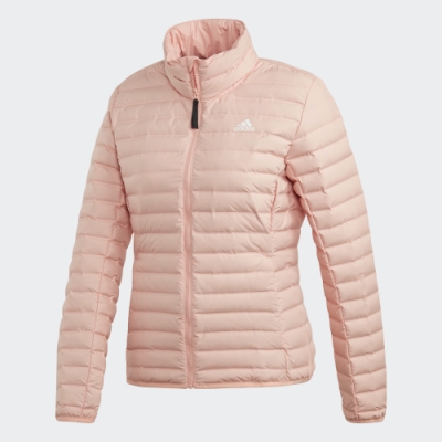 彈性袖口 全開式拉鍊，內側搭配防風片 耳機線孔 耐磨的防潑水塗層（DWR）