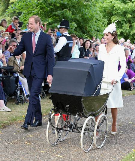 Koleksi Gaun Putih Mewah Kate Middleton, Secantik Pengantin