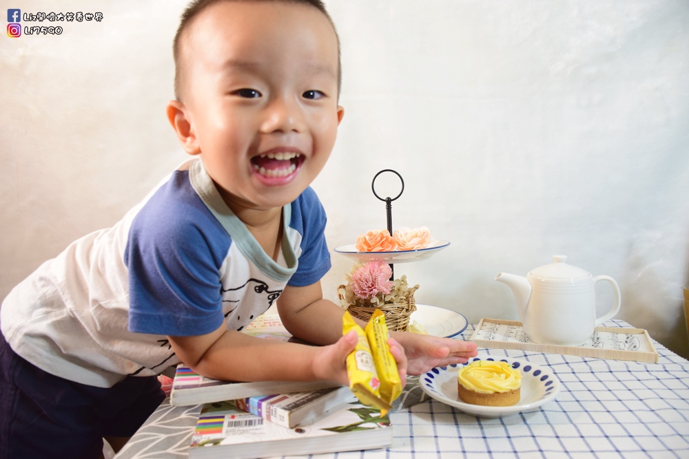 Cream Tea家常檸檬塔DSC_0606Liz開懷大笑看世界.JPG