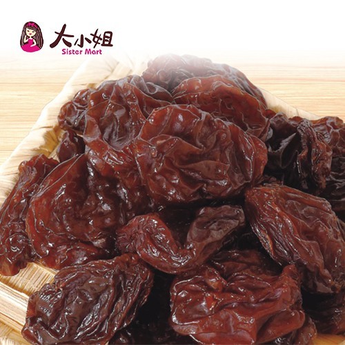 品 名：無籽葡萄乾 重 量：340g 成 份：葡萄乾,葵花油 產 地：台灣 保存期限：標示於外袋 堅持最好的品質，是大小姐的責任！ 細心挑選好的商品，每個步驟細心為您把關，只為給你可信賴的美味。 ✩★