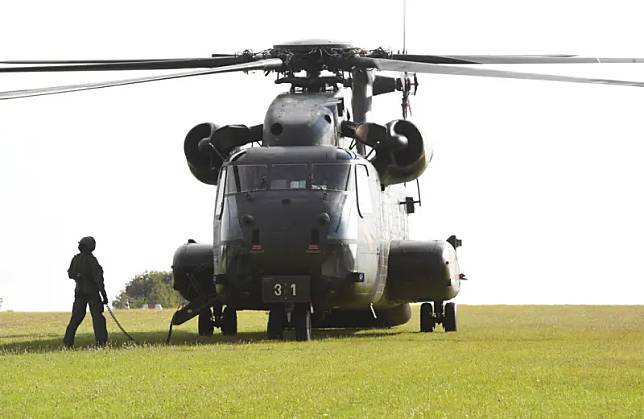 ▲美國海軍陸戰隊第一架CH-53E「超級種馬」（CH-53E Super Stallion）直升機，今（8）日證實墜毀於加州聖地牙哥郊外山區，機上5名隊員已確認死亡。示意圖。（圖／美聯社／達志影像）