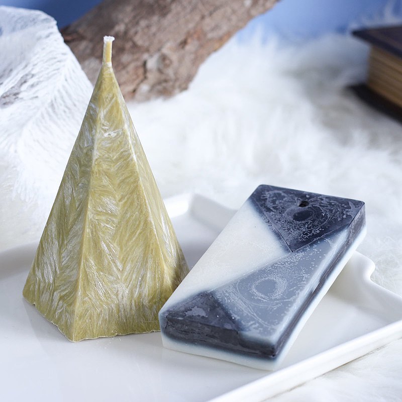 活動摘要 我們的體驗課程，提供了各種花色及花種任您挑選，非樣品臨摹，可自選花色、花材、包材或盆器，創造獨一無二的專屬。 一人即可預約上課，不需配合團體班。