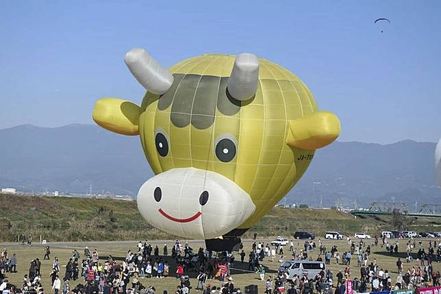 佐賀熱氣球節2019 攻略 觀賞熱氣球嘉年華100 個熱氣球在藍天飛升 Harper S Bazaar Hk Line Today