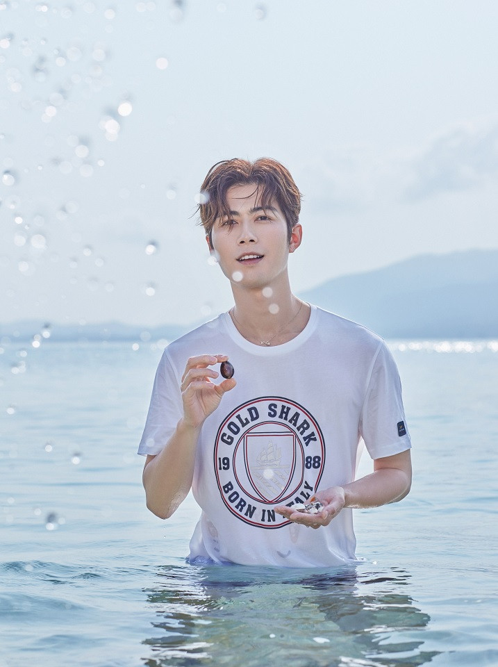 官宣定角陸劇 陳學冬、張佳寧《原來是老師啊》