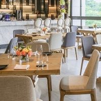 昕所居官群