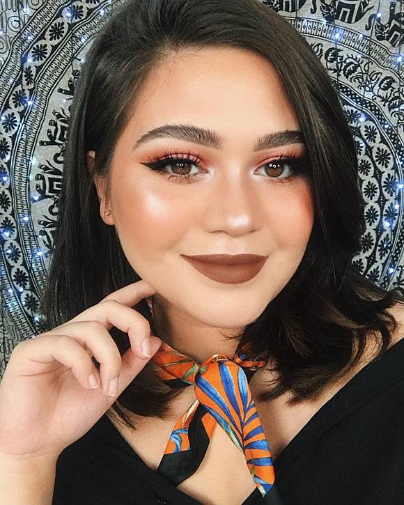 Tampil Manis Dengan 7 Lipstik Lokal Warna Cokelat Di Bawah 35 Ribu Cewekbanget Id Line Today Lipstik just miss warna coklat