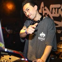 DJ DAY-G room