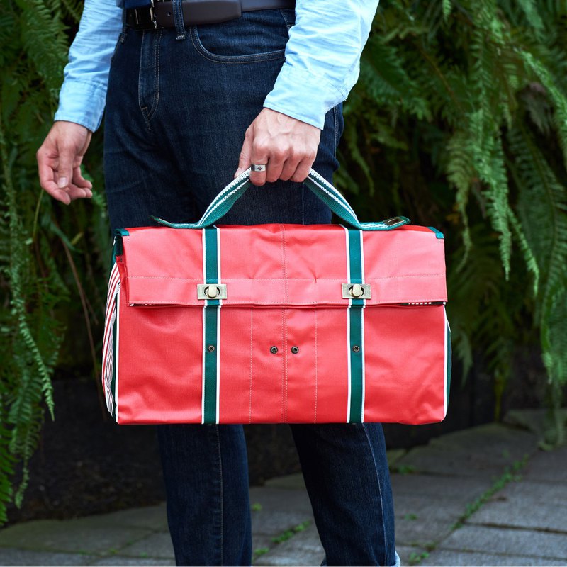 /解構平面，建構向度/經典台灣元素/一體成型，一包多用/