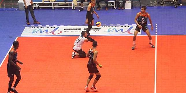 Mengapa Seragam Libero Berbeda Dari Pemain Lainnya Kompas Com Line Today